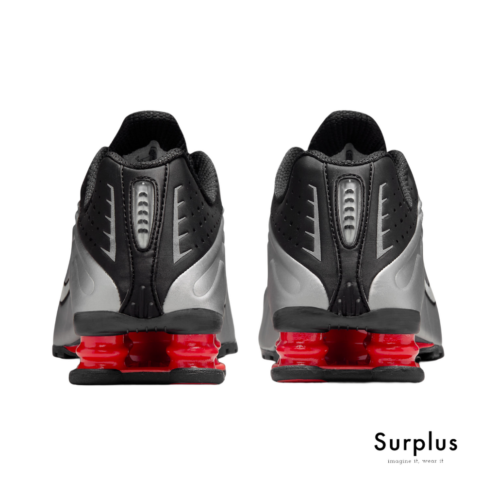 Nike Shox R4 Black /Metallic Silver/Red