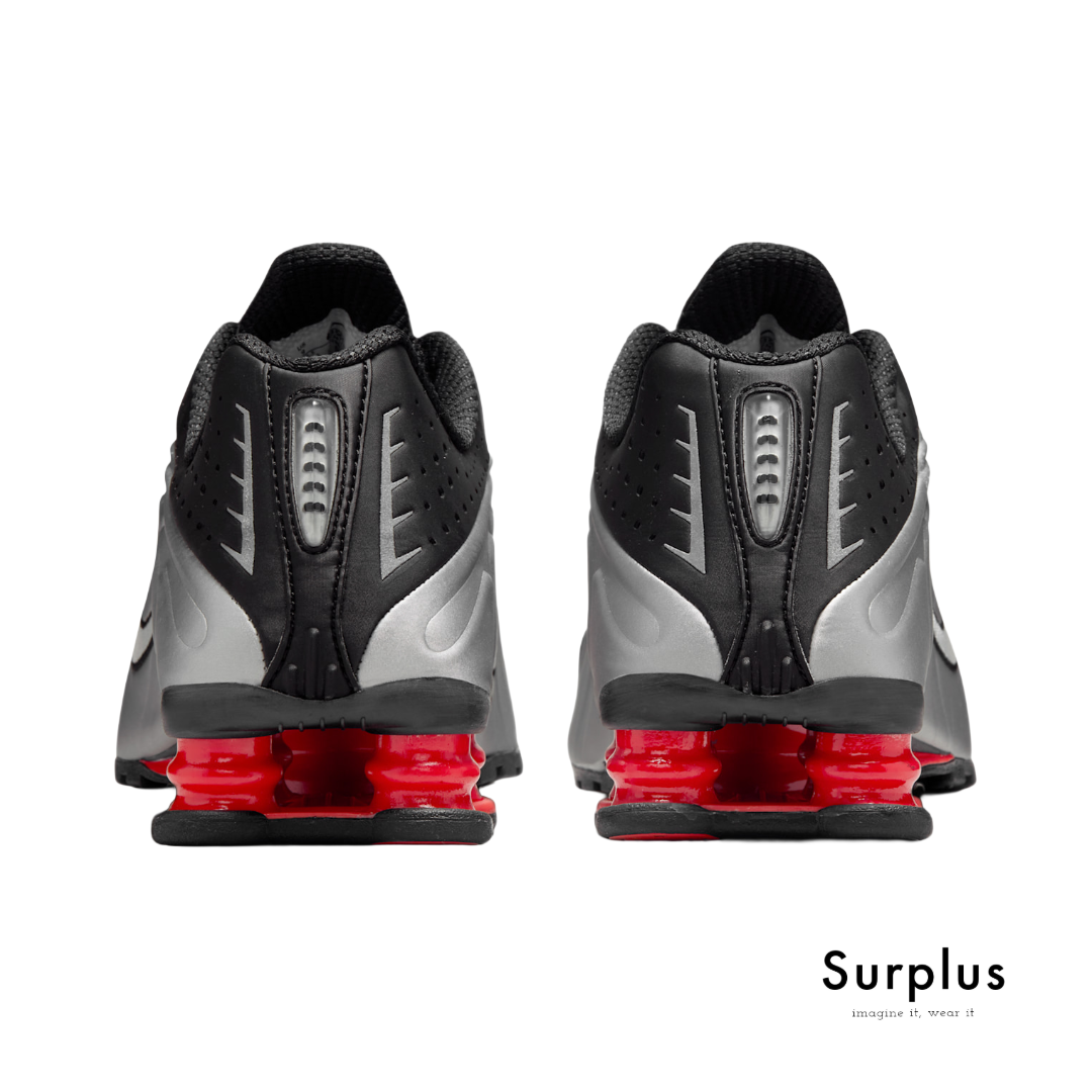 Nike Shox R4 Black /Metallic Silver/Red